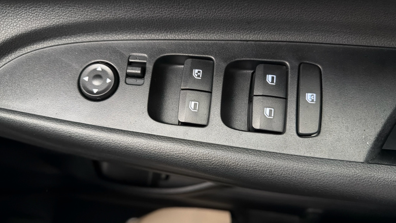 Hyundai i20 1.0T GDi 90 Black Line 5dr DCT Petrol Hatchback